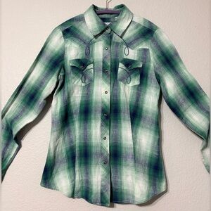 Woman’s Green/Blue Plaid Roper Western Shirt. Snap Front, Embroidery Linen/Cotto
